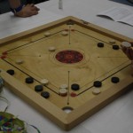 Das indische Schnipp-Spiel Carrom